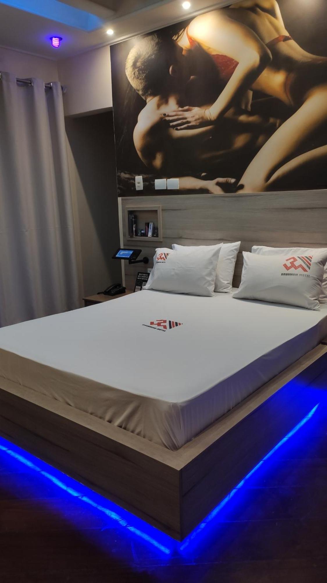 Bruhmom Motel Valinhos Eksteriør bilde